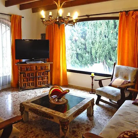 Сasa de vacaciones In With Private Pool *