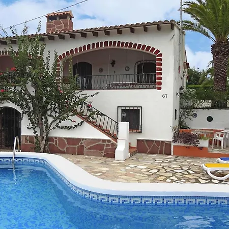 In With Pool Holiday home *